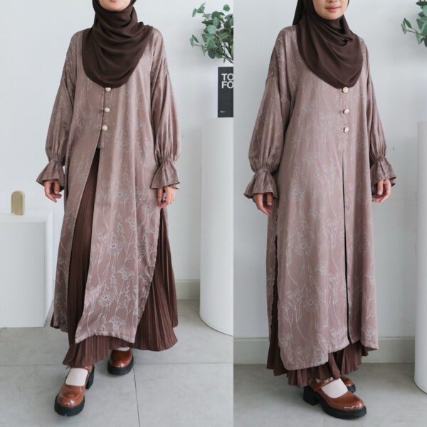 0da2792f-1104-494e-a1bc-cb18032ac137.jpg ByMeldev Putri Silk Malay Tunik Melayu