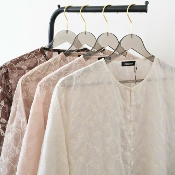1d097e15-cd55-45fa-a974-26d04388dd4b.jpg ByMeldev Nadine Melayu Tunik