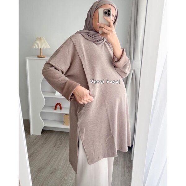 3843131d-c408-4709-aedc-acafa060ae5b.jpg Bymeldev Long Slit Oversized Knit Top Nonbusui Busui upto BB 100kg+