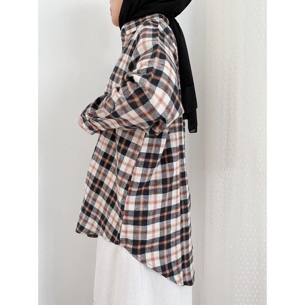 3fdbff93-a79a-4e94-971e-1e011742023b.jpg Bymeldev Kemeja Oversized 100% Bahan Flanel Motif Kotak Kotak