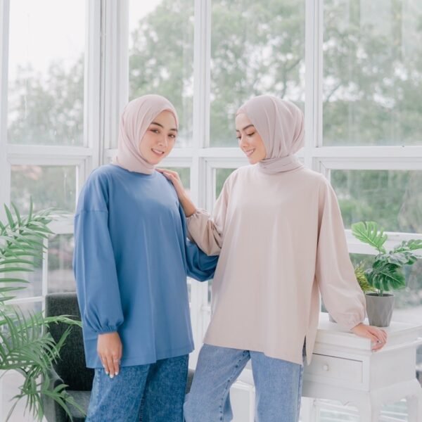 44e8f5e8-6191-4259-a2f4-50004416b1db-1.jpg Bymeldev Moon Oversized Top Kaos Busui dan Non Busui