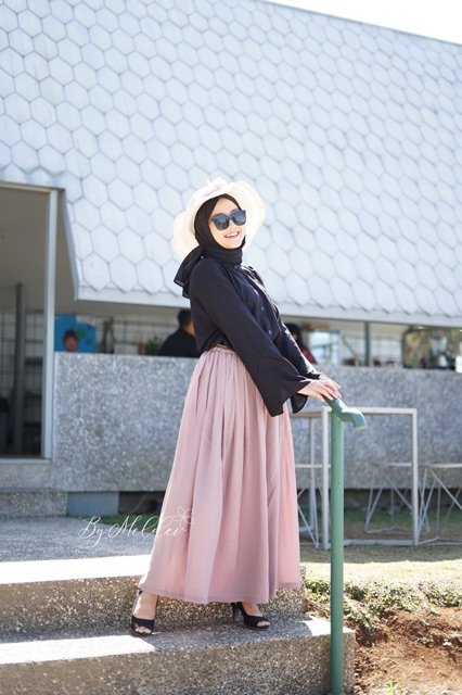 4528905a-a79b-4d75-88fc-7abde965576b-1.jpg Saritiw Aluna Jumbo Cullote Celana Rok
