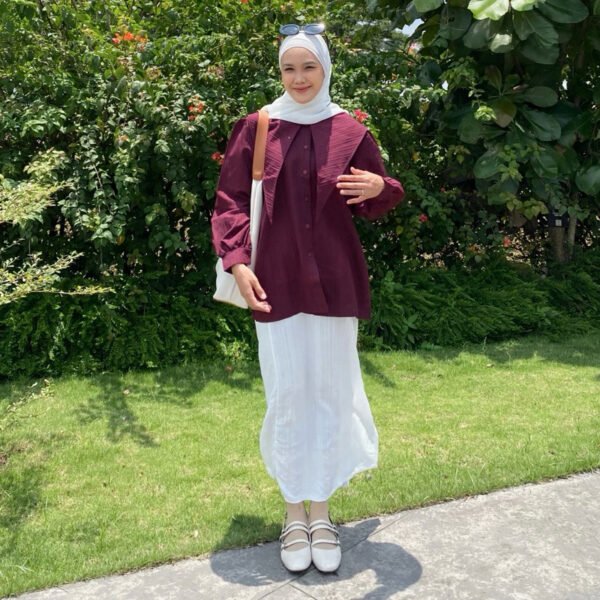 4d7a2c3c-12ed-499d-8f08-bab796aeb488-1.jpg ByMeldev Valerie Oversized Shirt