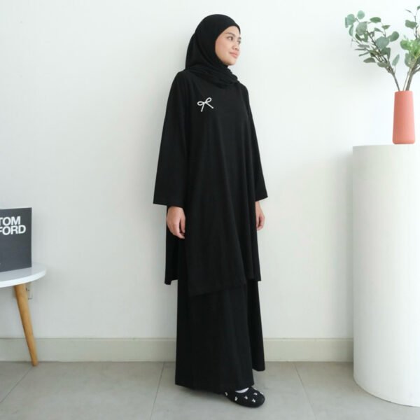 57d6112e-4c72-4594-a6fd-fd55f0dc6772.jpg ByMeldev Pearl Coquette Cotton Set Setelan Celana dan Rok Busui Nonbusui Bumil Friendly