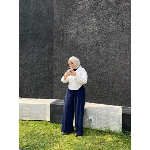6a34952d-05cb-4615-b715-f8b9b6a39048.jpg ByMeldev Terry Cargo Pants