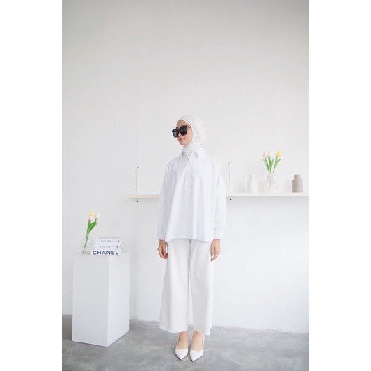 6b793c32-894a-446b-b046-89b43049a427.jpg Basic Oversized Batwing Shirt Kemeja Polos