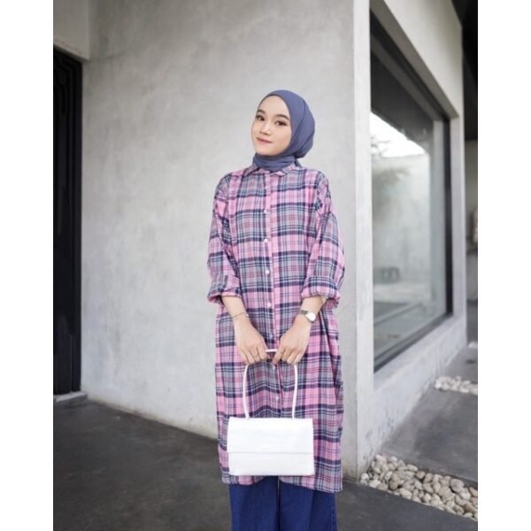 746d42d6-ac5a-4195-8bd5-296998bcd2f1-1.jpg Bymeldev Kemeja Flanel Tunik