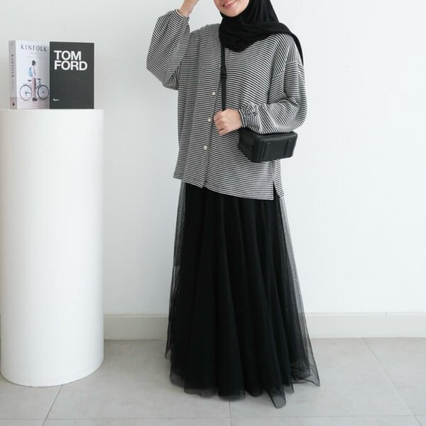 ByMeldev Winter Stripes Cardi Top
