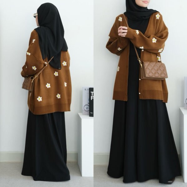 7b61d18d-d776-43ac-b1a0-6381aba94960.jpg ByMeldev Daissy Colourful Premium Cardigan Tebal Premium Winter