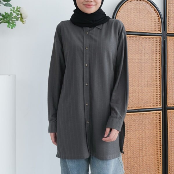 7f7c1d78-f999-465c-8509-48f9aa90b585.jpg ByMeldev Raindrops Embroidery Knit Shirt Kemeja Bahan Bordir Premium