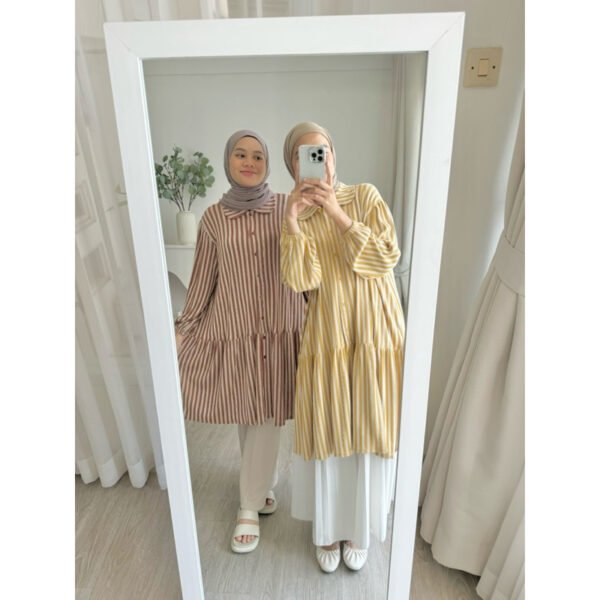 83bf37b2-3053-49e8-8d05-fe533d76c582.jpg ByMeldev Knit Stripes Tunik