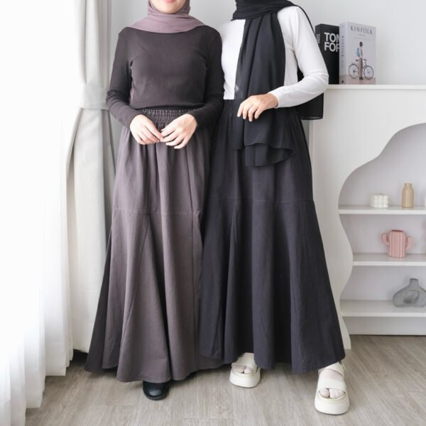 8d8eb845-aa43-43ad-b6e7-4ae5e16e99a7.jpg ByMeldev Angel Linen Premium Skirt Rok Payung Linen Jumbo