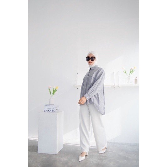 Basic Oversized Stripes Shirt Kemeja Salur Batwing