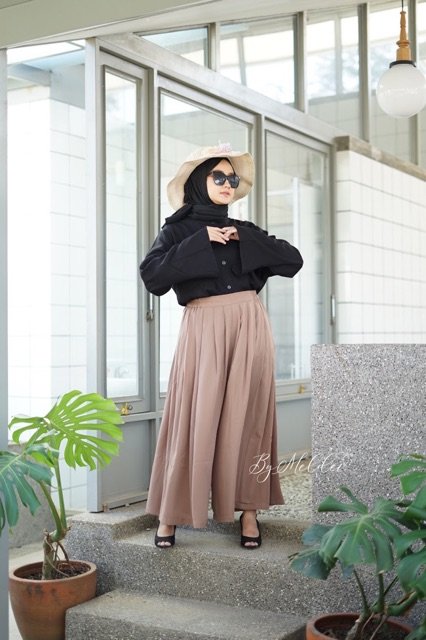 a8bc0124-70ac-492c-a4b8-9fb3131e0951-1.jpg Saritiw Aluna Jumbo Cullote Celana Rok