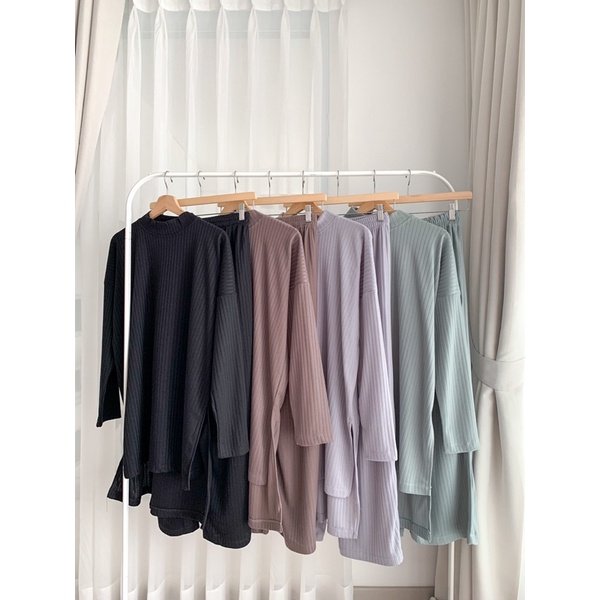 Bymeldev Slit Knit Set Busui Nonbusui