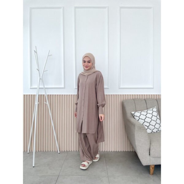 ab7c9003-474f-41e8-bdca-e647e8e1262b.jpg ByMeldev Loose Slit Set Setelan Rayon Premium