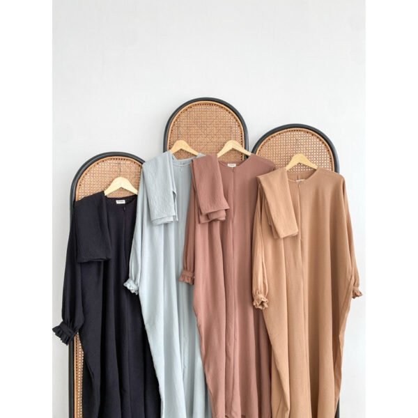 cc69c8bc-545d-4e5c-840c-666809da7a6e.jpg ByMeldev X Ruyaa - Crinckle Batwing Dress set Hijab