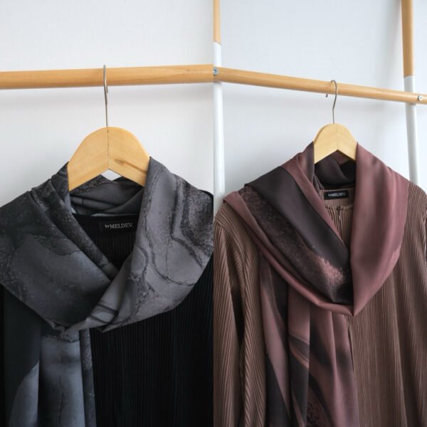 cc7eb951-e384-46c3-a2a2-279e5bccfc3f-1.jpg ByMeldev Aurora Pashmina Motif & Button Knit Dress