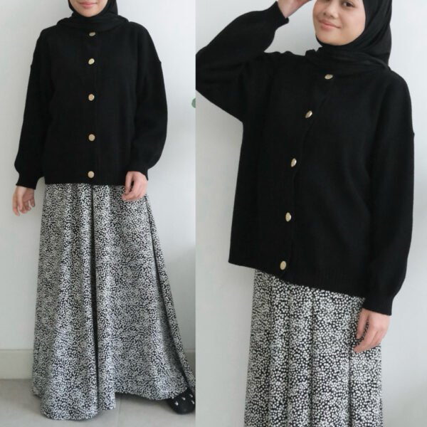 d06c6964-dbf8-403b-81bf-ef1585e60155.jpg ByMeldev Sunkist Button Premium Cardigan Tebal Kancing Bulat
