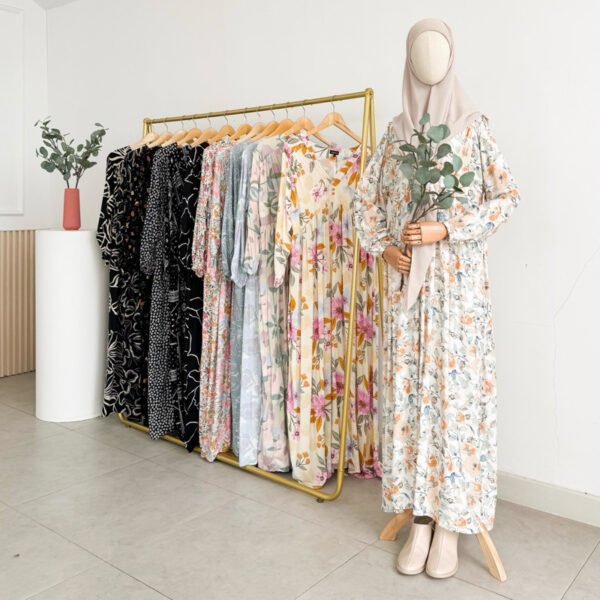f0d6e54d-f53f-4dd7-b42c-65809ba60f6f.jpg ByMeldev Dreamy Button Dress Gamis Rayon Daster Panjang
