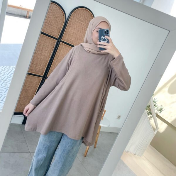 298c089b-2039-4512-b1c0-ffcf8314612a.jpg ByMeldev Knit A-Line Top Busui Nonbusui Bumil Friendly