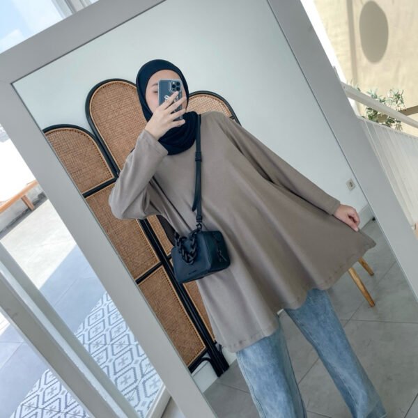 cd601c1e-24d3-4d17-b0d3-96d9aee14656.jpg ByMeldev Knit A-Line Top Busui Nonbusui Bumil Friendly