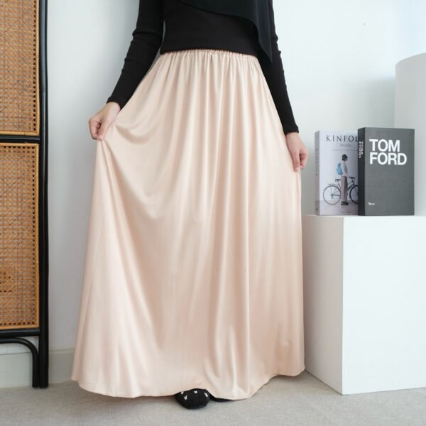 e7cb4f68-d15a-41d0-93e4-3323599f9882.jpg ByMeldev Basic Skirt Rok Payung Bumil Friendly