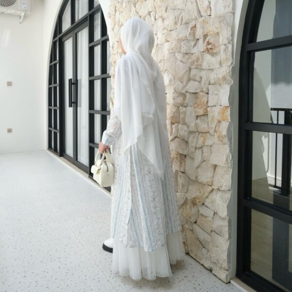 10587cb0-5d5f-4906-8827-3139c73c800d.jpg ByMeldev Lembayung Raya Tunik Lebaran Katun Bolong
