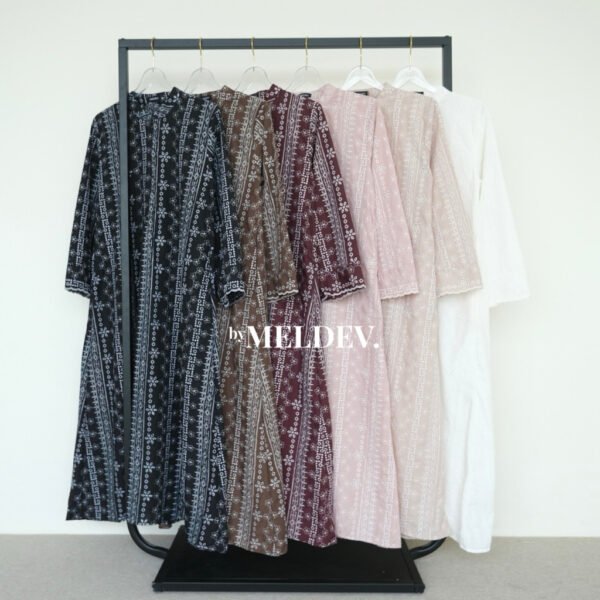 879f6bdc-a829-4e7a-99f7-e91b093785a1.jpg ByMeldev Mahira Raya Dress Gamis Katbol Lebaran Busui Friendly