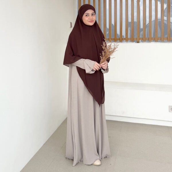1604f7a8-de75-460f-98bc-af1f29692c45.jpg ByMeldev Starry Knit Dress Busui Nonbusui Abaya