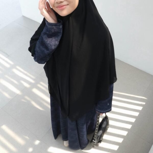 ed6e1a2b51fd485d8f83b1ff1292464etplv-aphluv4xwc-origin-jpeg.jpeg ByMeldev Denim Knit Oversize Abaya Dress